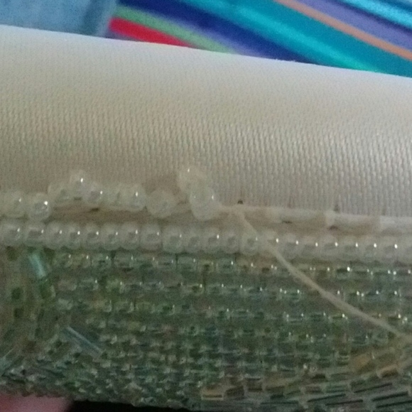 White Elephant Sequins Handbag - Picture 5 of 8